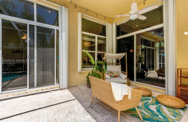 3967 Nighthawk Dr, Weston, FL 33331