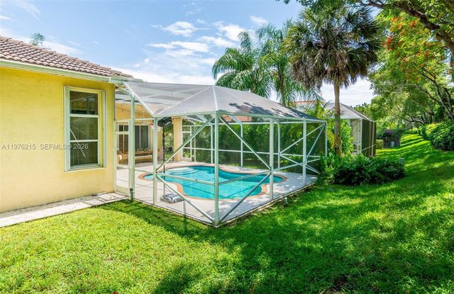 3967 Nighthawk Dr, Weston, FL 33331