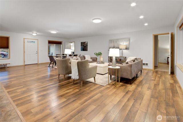 1450 SE Spruce Rd, Port Orchard, WA 98367