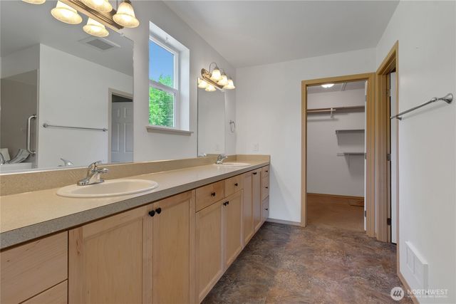 1450 SE Spruce Rd, Port Orchard, WA 98367