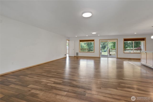 1450 SE Spruce Rd, Port Orchard, WA 98367