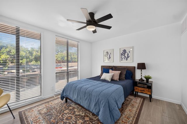 7522 Holly Hill Drive 8, Dallas, TX 75231