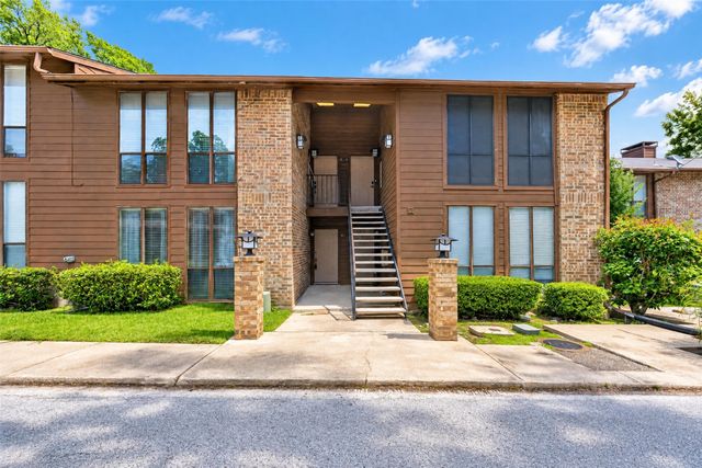 7522 Holly Hill Drive 8, Dallas, TX 75231