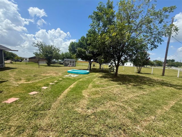 402 Lloyds Lane, Josephine, TX 75189