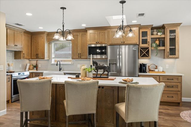 9126 Hanging Moss Drive, Granbury, TX 76049