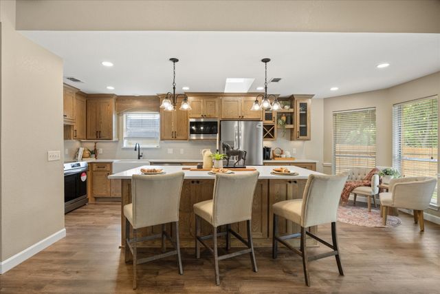 9126 Hanging Moss Drive, Granbury, TX 76049