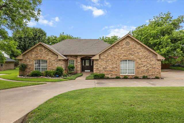 9126 Hanging Moss Drive, Granbury, TX 76049