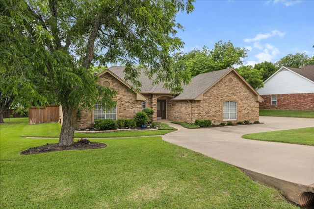 9126 Hanging Moss Drive, Granbury, TX 76049