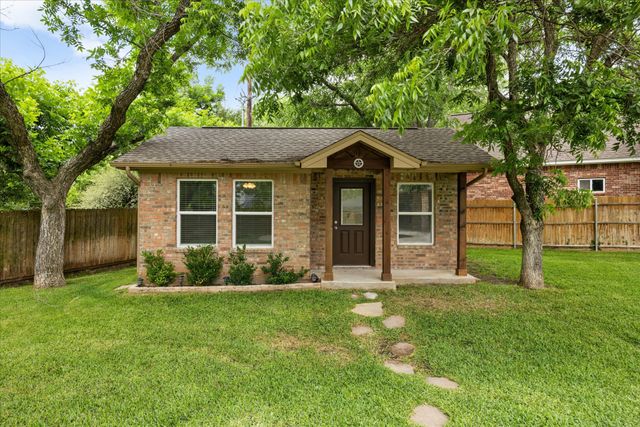 9126 Hanging Moss Drive, Granbury, TX 76049