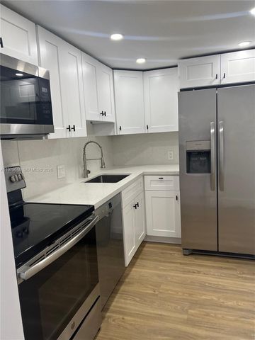 20301 W Country Club Dr 1024, Aventura, FL 33180