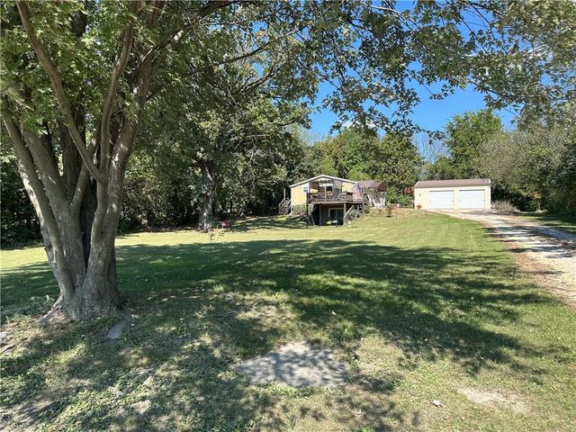 7 SW 400th Road, Warrensburg, MO 64093