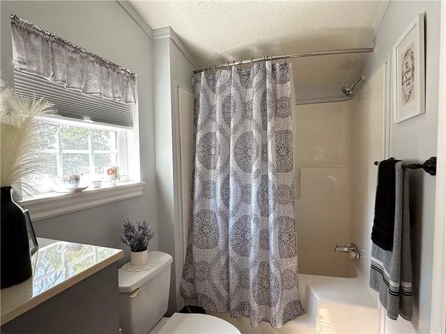 7 SW 400th Road, Warrensburg, MO 64093