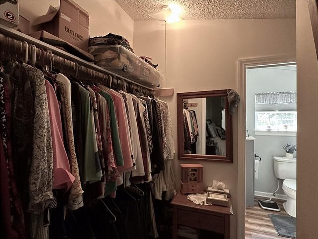 7 SW 400th Road, Warrensburg, MO 64093