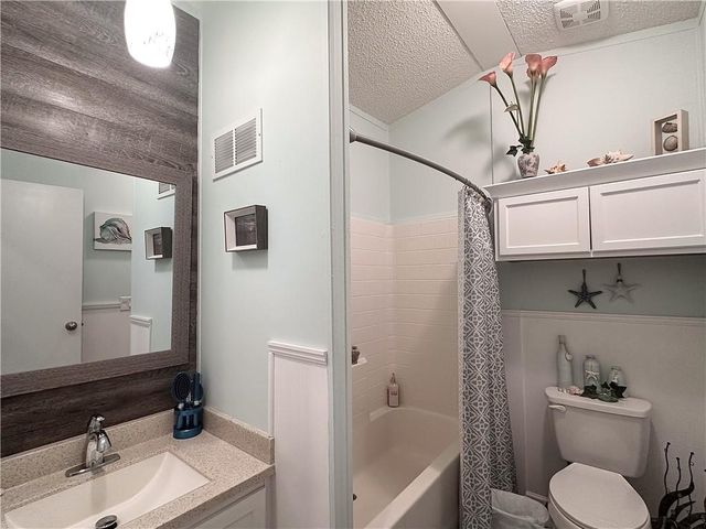 7 SW 400th Road, Warrensburg, MO 64093