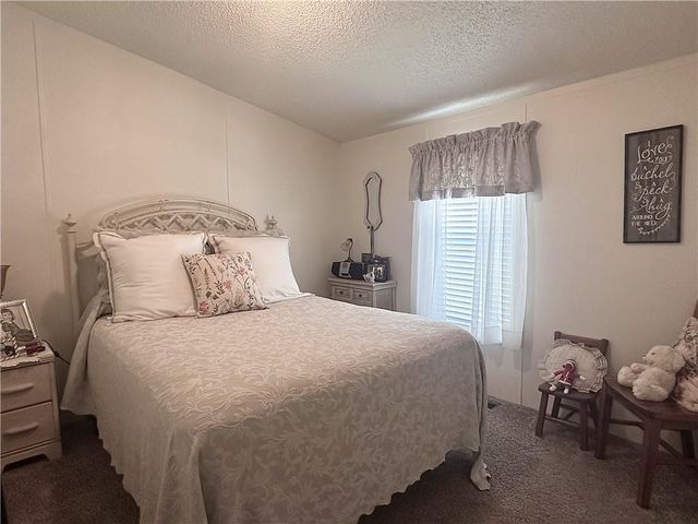 7 SW 400th Road, Warrensburg, MO 64093