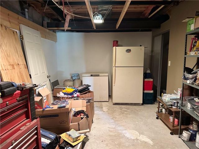 7 SW 400th Road, Warrensburg, MO 64093