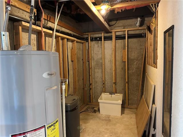 7 SW 400th Road, Warrensburg, MO 64093