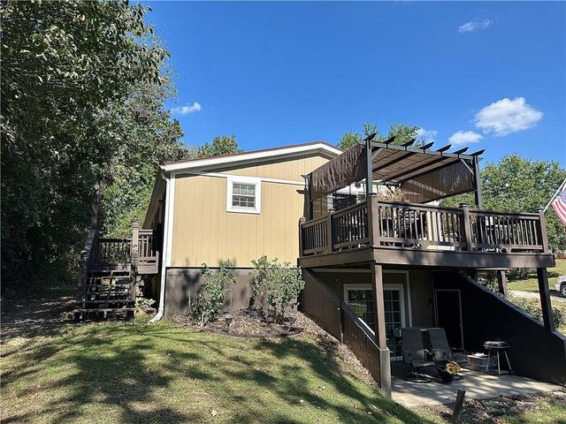 7 SW 400th Road, Warrensburg, MO 64093