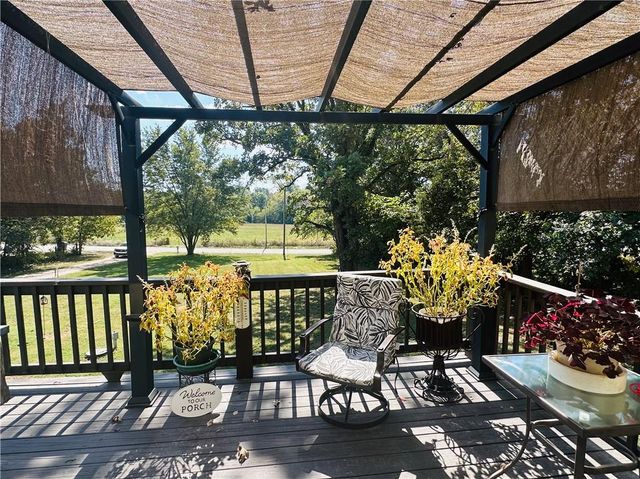 7 SW 400th Road, Warrensburg, MO 64093