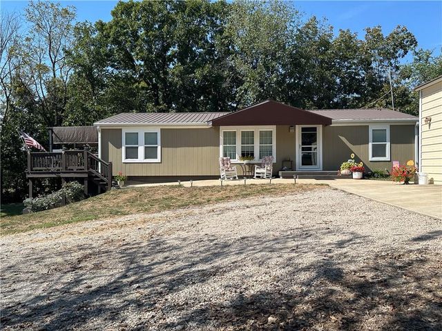 7 SW 400th Road, Warrensburg, MO 64093