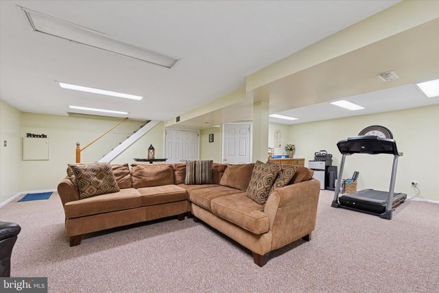 147 SNYDER LN, Springfield, PA 19064