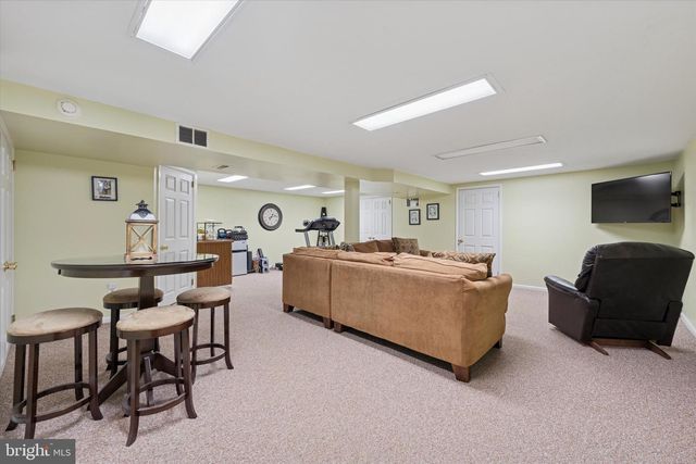 147 SNYDER LN, Springfield, PA 19064