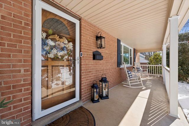 147 SNYDER LN, Springfield, PA 19064