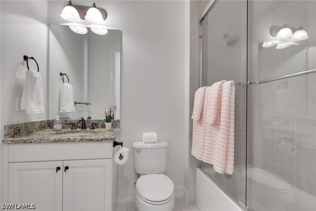 7832 Valencia CT, Naples, FL 34113