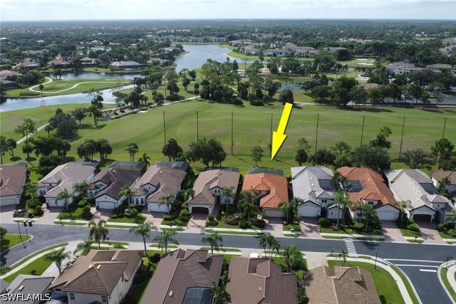 7832 Valencia CT, Naples, FL 34113