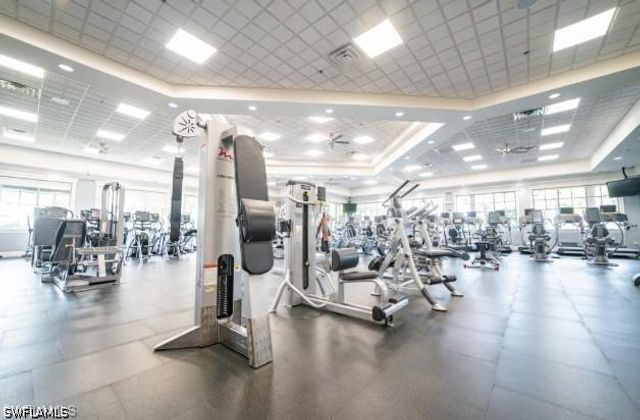 7832 Valencia CT, Naples, FL 34113