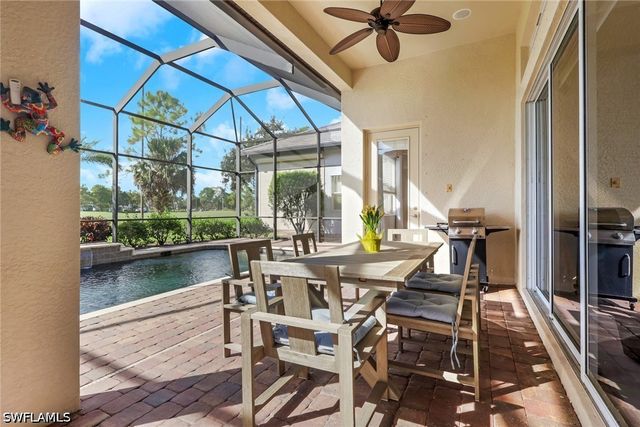 7832 Valencia CT, Naples, FL 34113