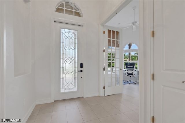 7832 Valencia CT, Naples, FL 34113