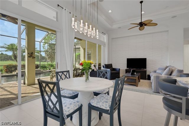 7832 Valencia CT, Naples, FL 34113
