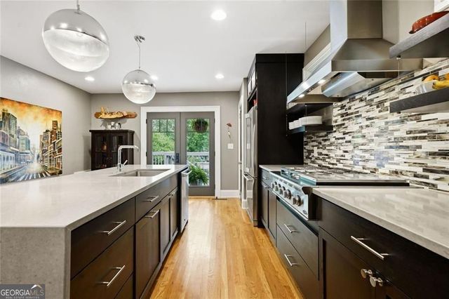 122 S Columbia Drive, Decatur, GA 30030