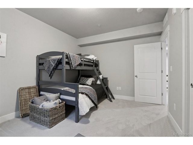 176 High Point Dr, Longmont, CO 80504