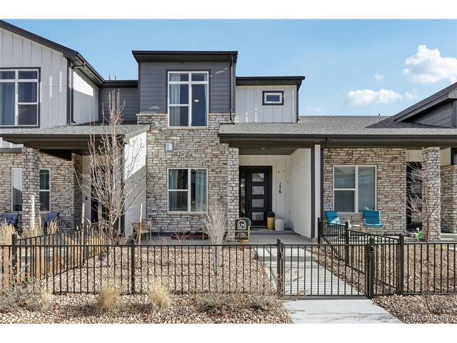 176 High Point Dr, Longmont, CO 80504