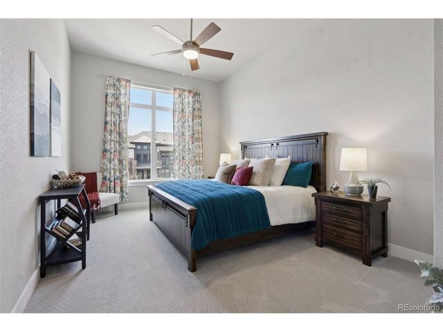 176 High Point Dr, Longmont, CO 80504