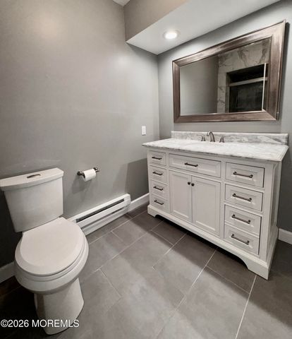119 Amberly Drive H, Manalapan, NJ 07726