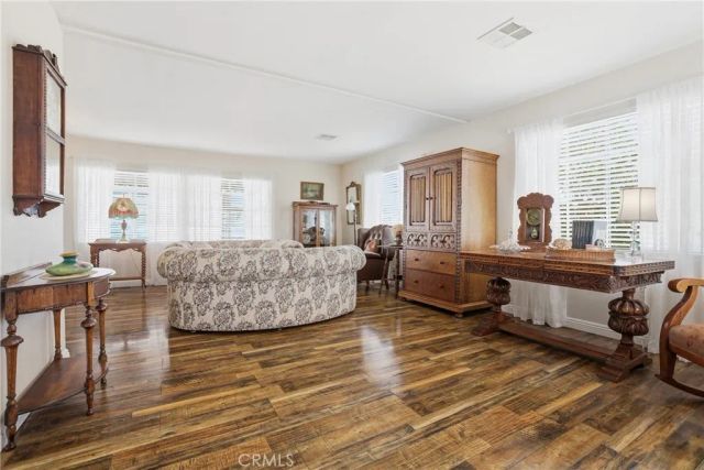 38195 Via Taffia, Murrieta, CA 92563