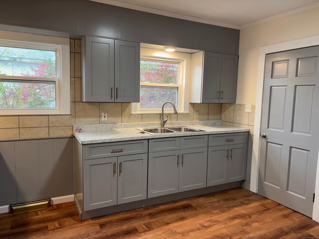 49 North Harbor Street 1, Branford, CT 06405