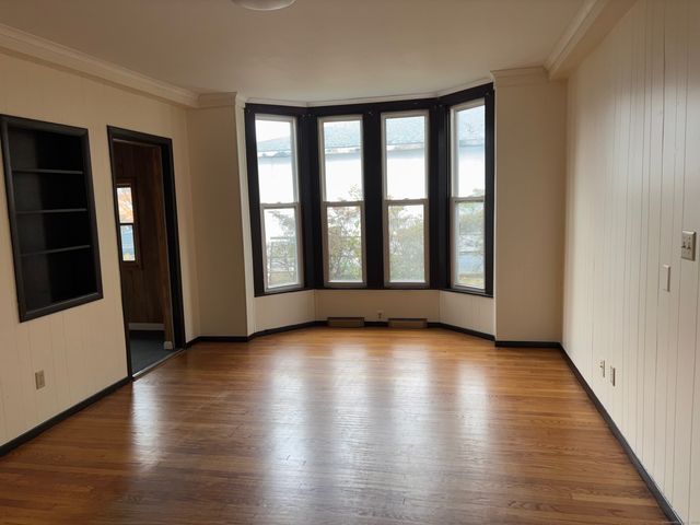 49 North Harbor Street 1, Branford, CT 06405