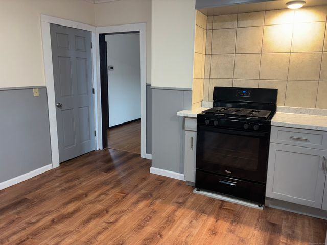 49 North Harbor Street 1, Branford, CT 06405