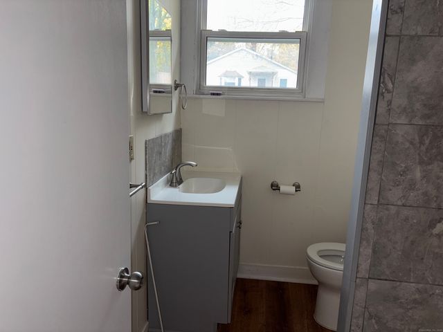 49 North Harbor Street 1, Branford, CT 06405