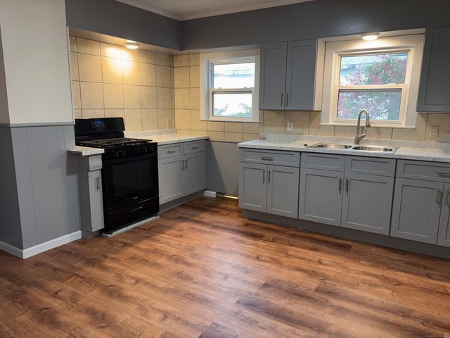 49 North Harbor Street 1, Branford, CT 06405