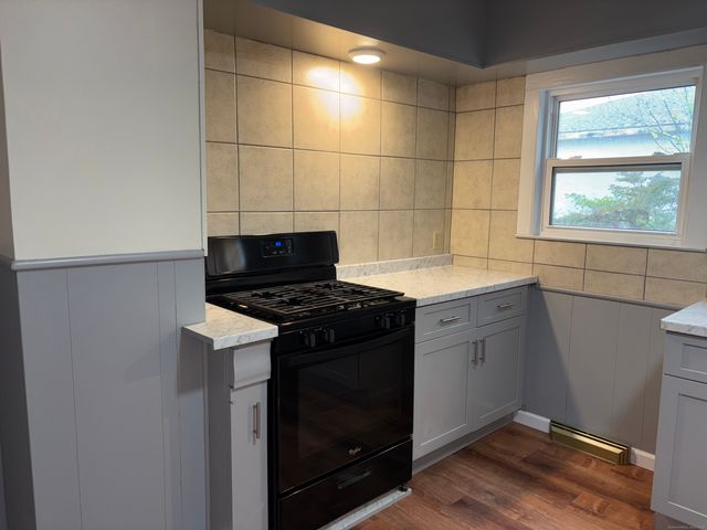 49 North Harbor Street 1, Branford, CT 06405