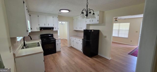 657 Tom McKinley Road, Thomaston, GA 30286