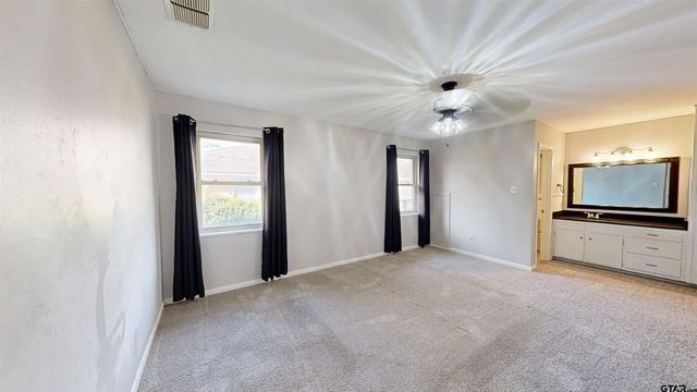 8302 Bucknell, Tyler, TX 75703