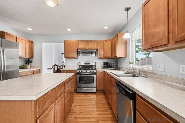 5495 Lilly Court, City Of Wyoming, MI 49509