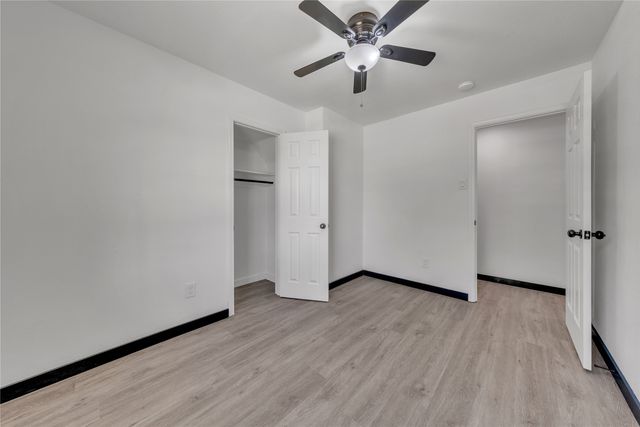 6506 Palm Island Street, Dallas, TX 75241
