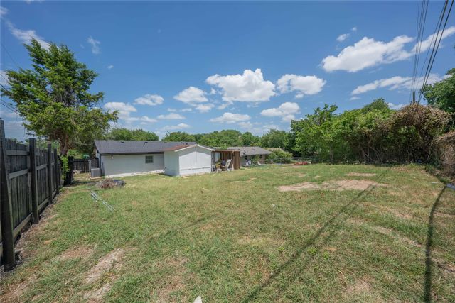6506 Palm Island Street, Dallas, TX 75241
